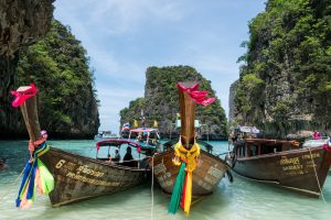 Thailand for couples: which islands and national parks close, and when